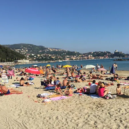 Apartment Casa Dana Lerici